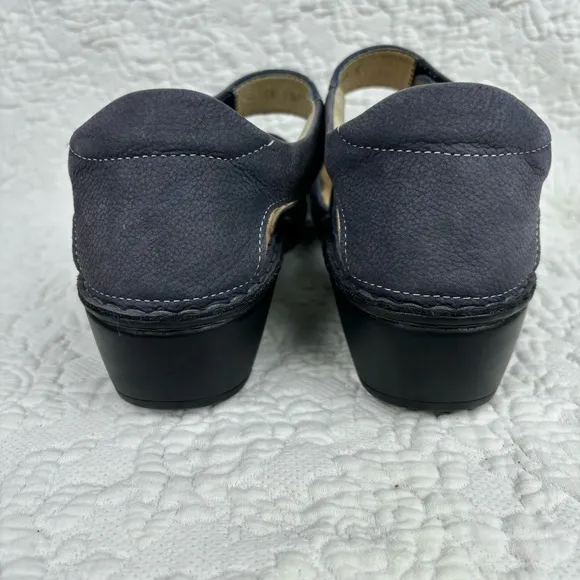 Finn Comfort Women’s Navy Blue Leather Sandals