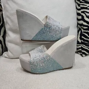 Fiorina Wedge Sandals Size 38