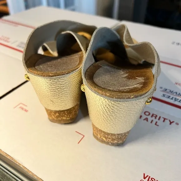 FitFlop Gold Wedge Sandals