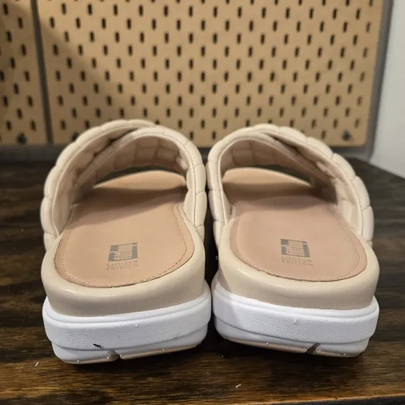 Fitflop Loosh Luxe Slide Sandals Sz 9 Quilted Leather Beige Limited Edition