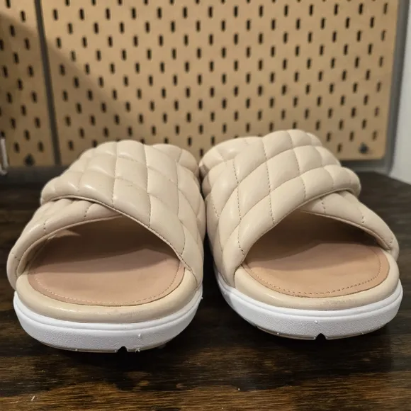 Fitflop Loosh Luxe Slide Sandals Sz 9 Quilted Leather Beige Limited Edition
