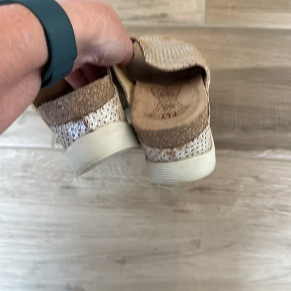 Fly London 37 (6.5-7) Whin wedge slide sandals Cool Pearl