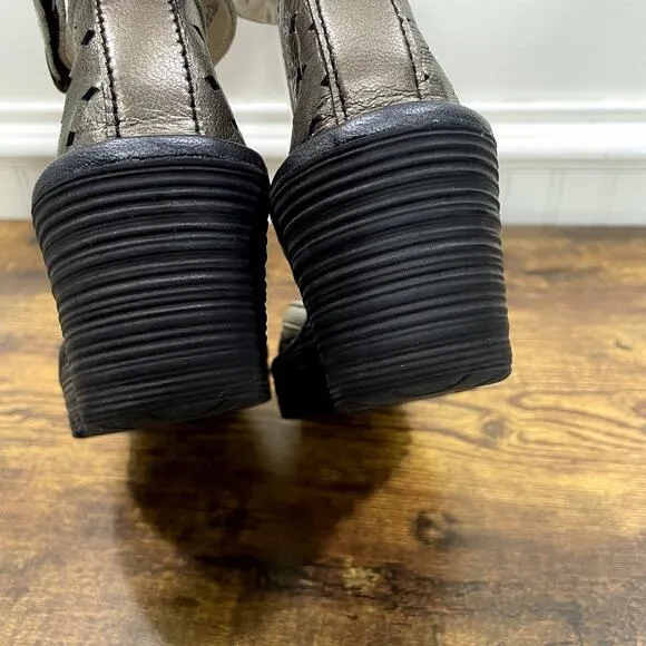 Fly London EU 38 US 7.5-8 Sandals Ydel Wedge Heel Platform Silver Borgogna