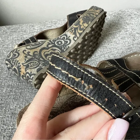 Fly London Gera platform sandals floral wedge 39