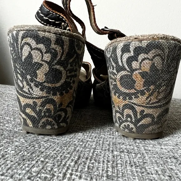 Fly London Gera platform sandals floral wedge 39