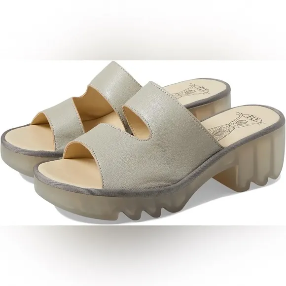 Fly London Tech 493 Fly heeled sandals in silver sz 10.5-11