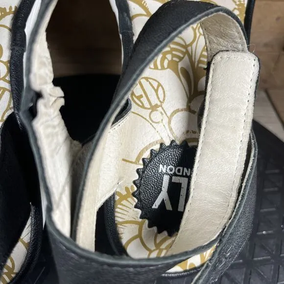 Fly London Women Sz 8-8.5 Black Leather Strappy Adjustable Wedge Sandals Eur 39