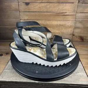Fly London Women Sz 8-8.5 Black Leather Strappy Adjustable Wedge Sandals Eur 39