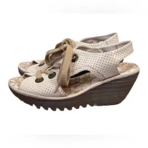FLY London Ylva Wedges Size 39 or 8.5 Cashmere Cream Leather Sandals Lagenlook