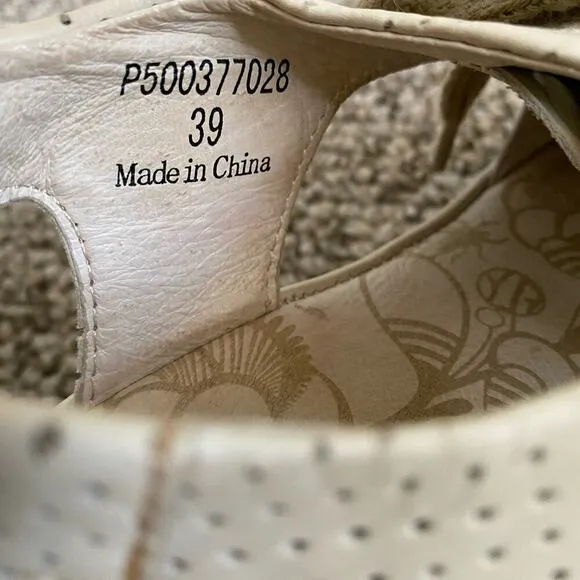 FLY London Ylva Wedges Size 39 or 8.5 Cashmere Cream Leather Sandals Lagenlook