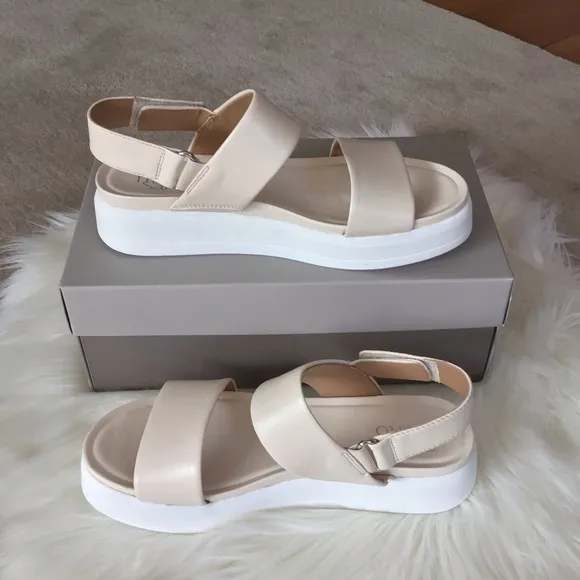 FRANCO SARTO Leather Flarform Sandals