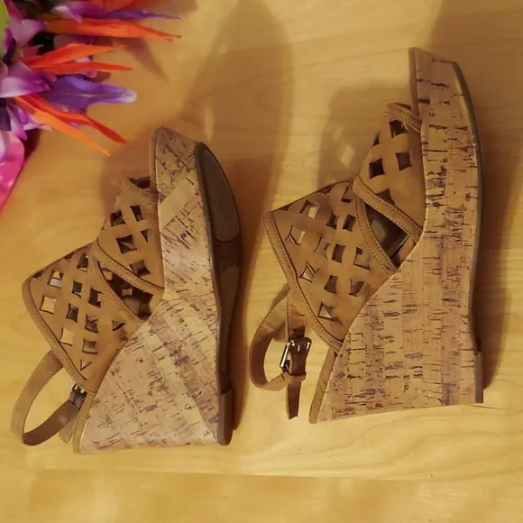 Franco Sarto Shea Faux Suede Cork Platform Wedge Sandals Size 10 Tan Nude