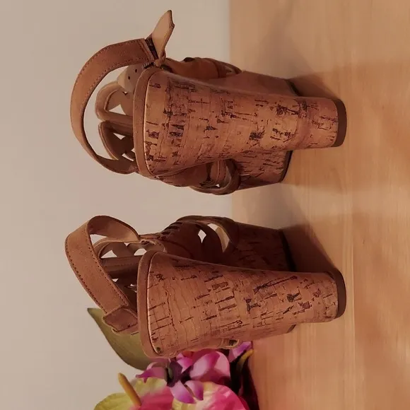 Franco Sarto Shea Faux Suede Cork Platform Wedge Sandals Size 10 Tan Nude