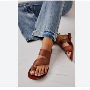Free People Abilene Tan Leather Toe Loop Boho Sandals Size 39.5 US 9.5