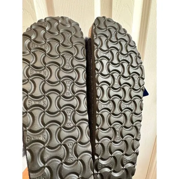 Free people Arizona Shearling Birkenstock Sandals Size 38