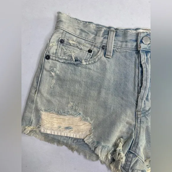 Free People blue Light Wash Distressed Denim Shorts with Lace Hem Versatile 26