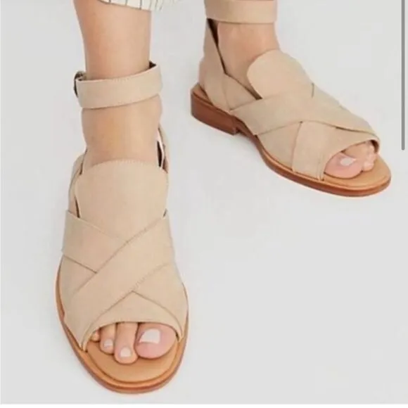 Free People Catherine Loafer  Sandals Tan/ Beige  EU 38/ US 7.5- 8