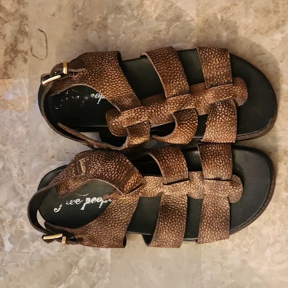 FREE PEOPLE CORVETTE PLATFORM SANDALS