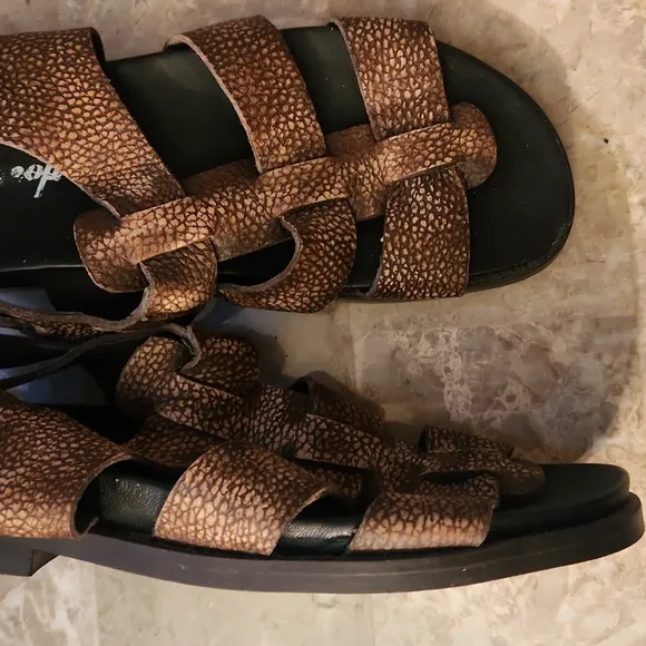 FREE PEOPLE CORVETTE PLATFORM SANDALS