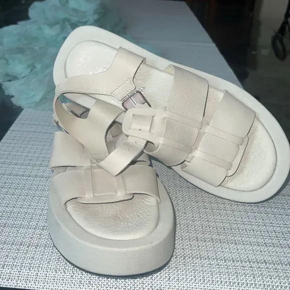 Free People Fisher Wedge off White Leather Fisherman Sandals Sz 39