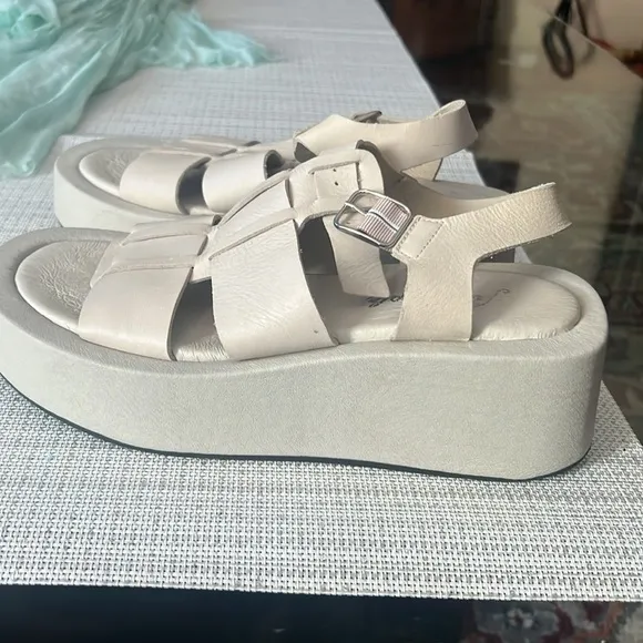 Free People Fisher Wedge off White Leather Fisherman Sandals Sz 39