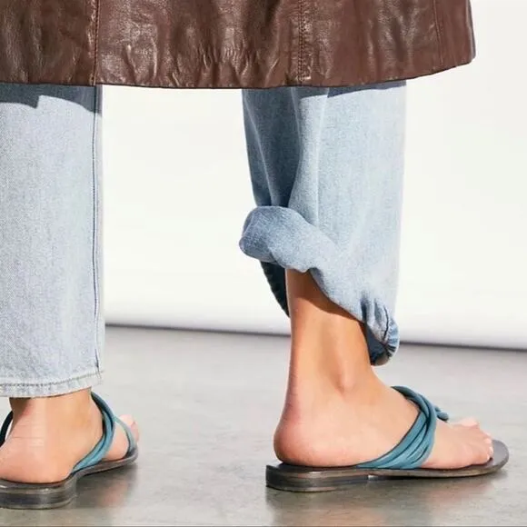 Free People Kayla soft strappy sandals Sz 37.5
