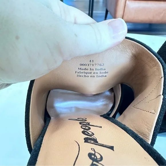 Free People Love is Everywhere Black Velvet Platform Sandals Women’s Size 11