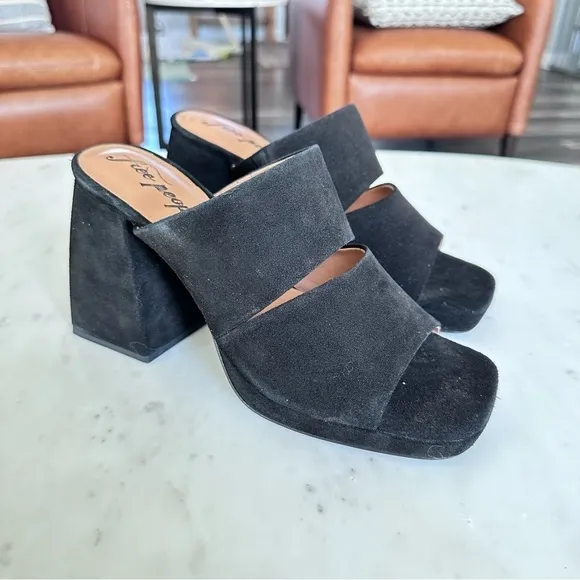 Free People Love is Everywhere Black Velvet Platform Sandals Women’s Size 11