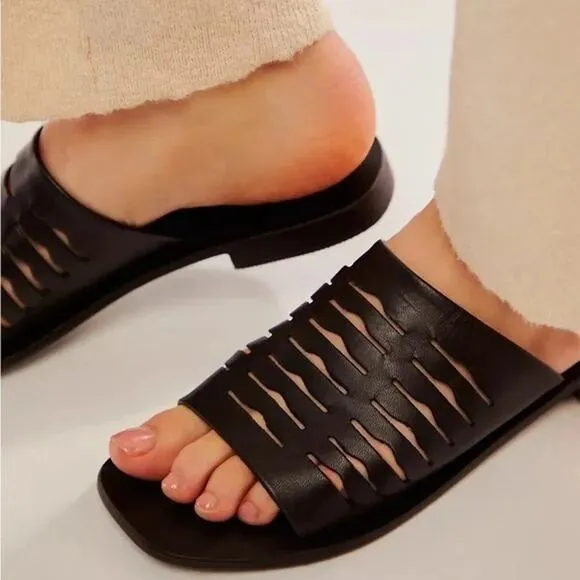 Free People new in box Slice of the Sun Sandals Black Leather Sz:8 **COMFORT**