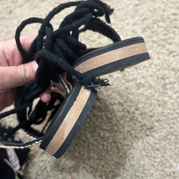 FREE PEOPLE NWOB Mantra Mirror Sandals / Black
