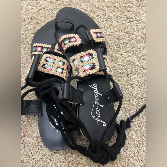 FREE PEOPLE NWOB Mantra Mirror Sandals / Black