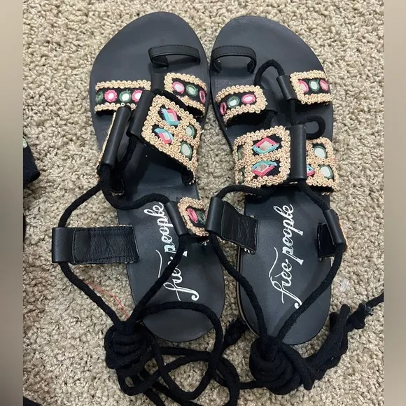 FREE PEOPLE NWOB Mantra Mirror Sandals / Black