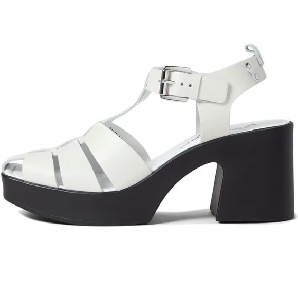 Free People NWOT off white &amp; black pacific platform fisherman sandal
