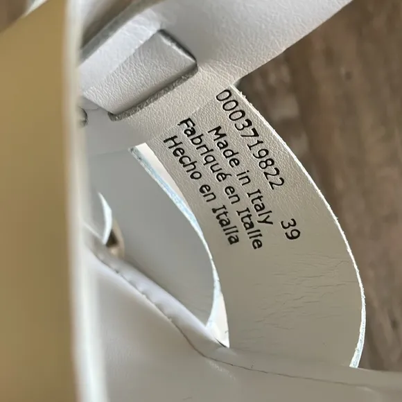 Free People NWOT off white &amp; black pacific platform fisherman sandal