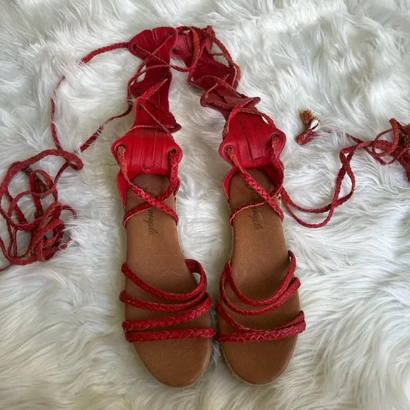 Free People rare Bondi seashell red leather lace up platform sandals size 36