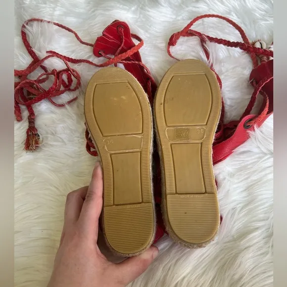 Free People rare Bondi seashell red leather lace up platform sandals size 36