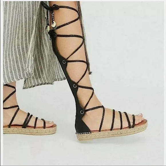 Free People rare Bondi seashell red leather lace up platform sandals size 36