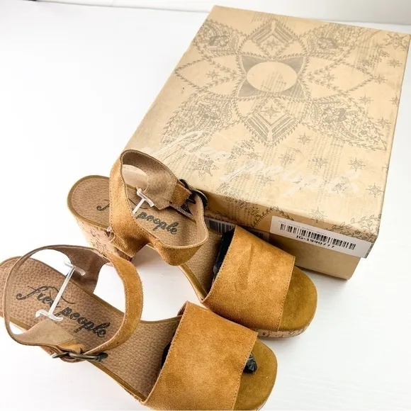 Free People Sandals womens 10  boho Tan Brooke Platform Suede Strap Block Sandal
