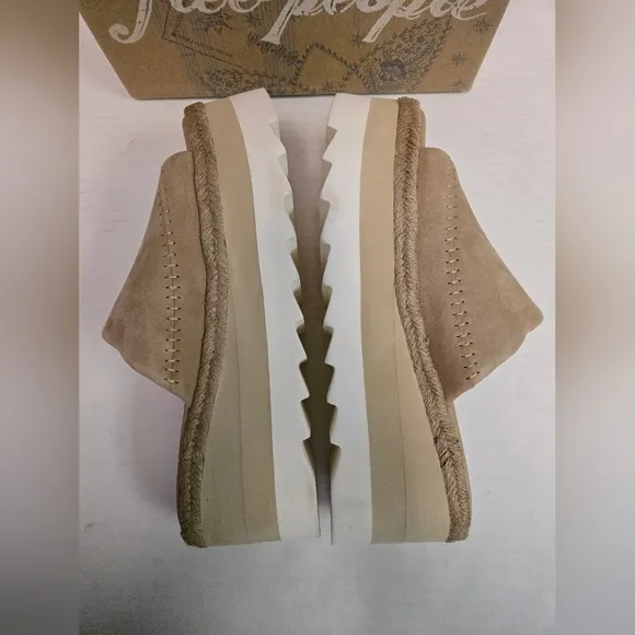 Free People Santorini Espadrille Sandals Sand &amp; White Woman's Size 9.5 Slip On's