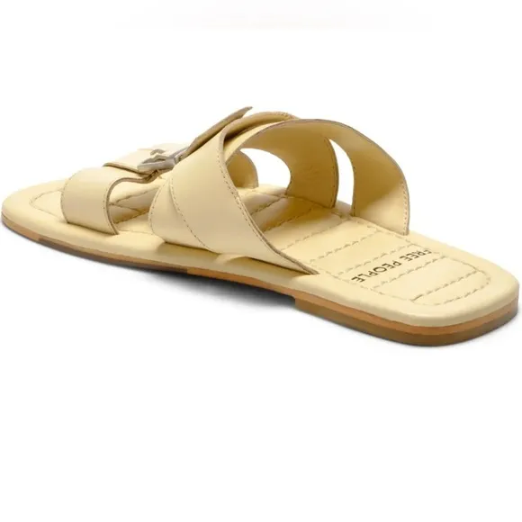 FREE PEOPLE SLOAN BUCKLE SANDALS - BUTTERMILK SIZE 9