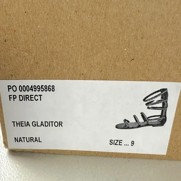 Free People Suede Leather Theia Gladiator Sandals in Natural Tan Size 9 NIB NEW