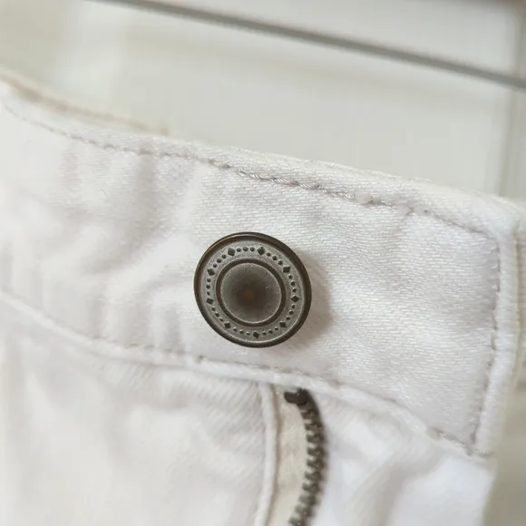 Free People Sweet Surrender Floral Lace Trim High Waisted Denim Shorts White 28