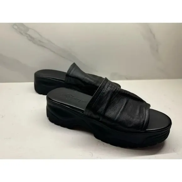 Free People Women’s Size 41 Black Leather Platform Sandals