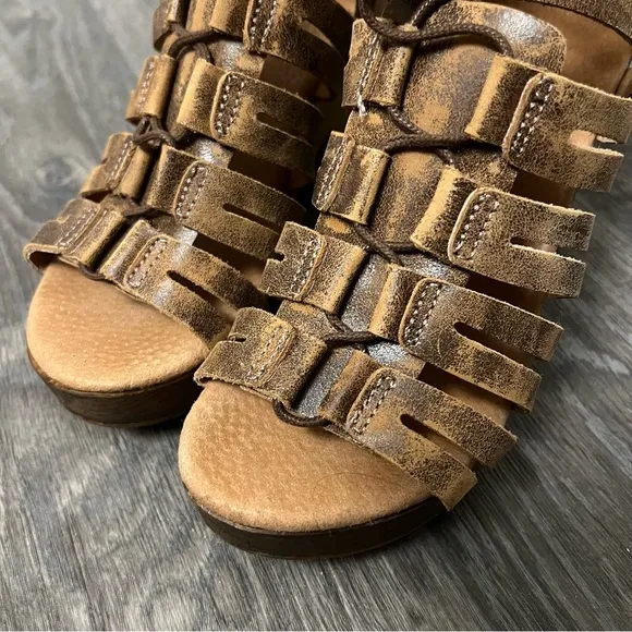 FreeBird by Steven Ibiza lace up wooden platform sandals sz 7US