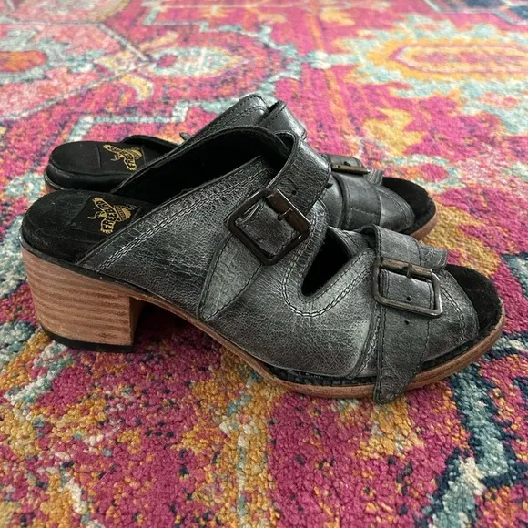 Freebird by Steven | Women’s black weathered leather Caprice wood heel size 7