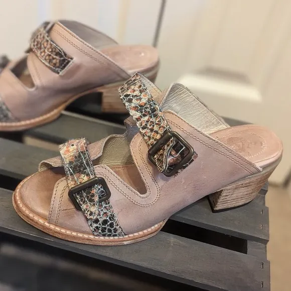 Freebird Caprice sandals Size 9/9.5 Blush Tan with Snakeskin Patterned Straps