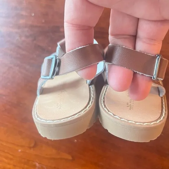 Freshly Picked Cognac Brown Leather Girls Sandals Size 8