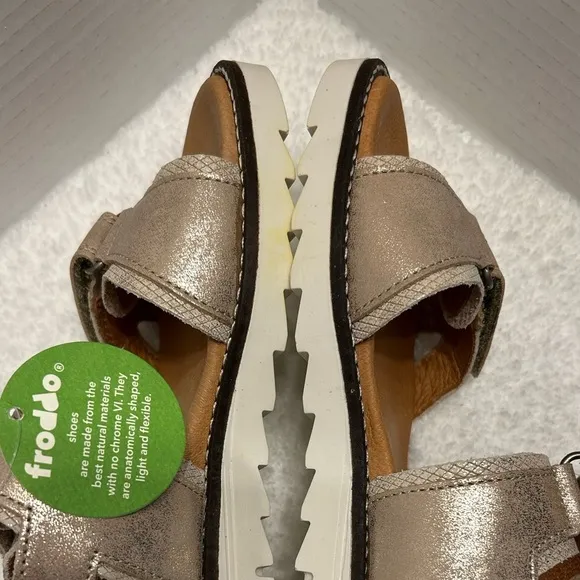 Froddo Kids Girls Sandals - Metallic Gold 3 Strap Adjustable Size EU 34 US 3 NWT