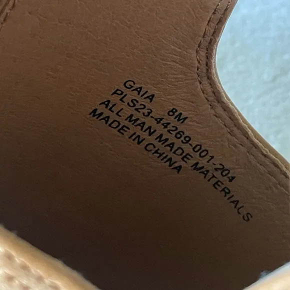 FRYE and Co. NEW  Gaia SANDALS SIZE 8 MEDIUM