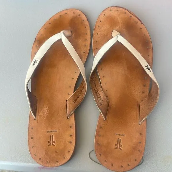 Frye Azalea Logo Leather Flip Flop Thong Sandals in white